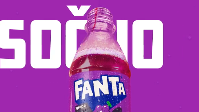 Video prikazuje flašu Fanta napitka sa ukusom grožđa na ljubičastoj pozadini, uz promotivne poruke „Sočno“ i „Probaj odmah“ sa oznakom „Novo“