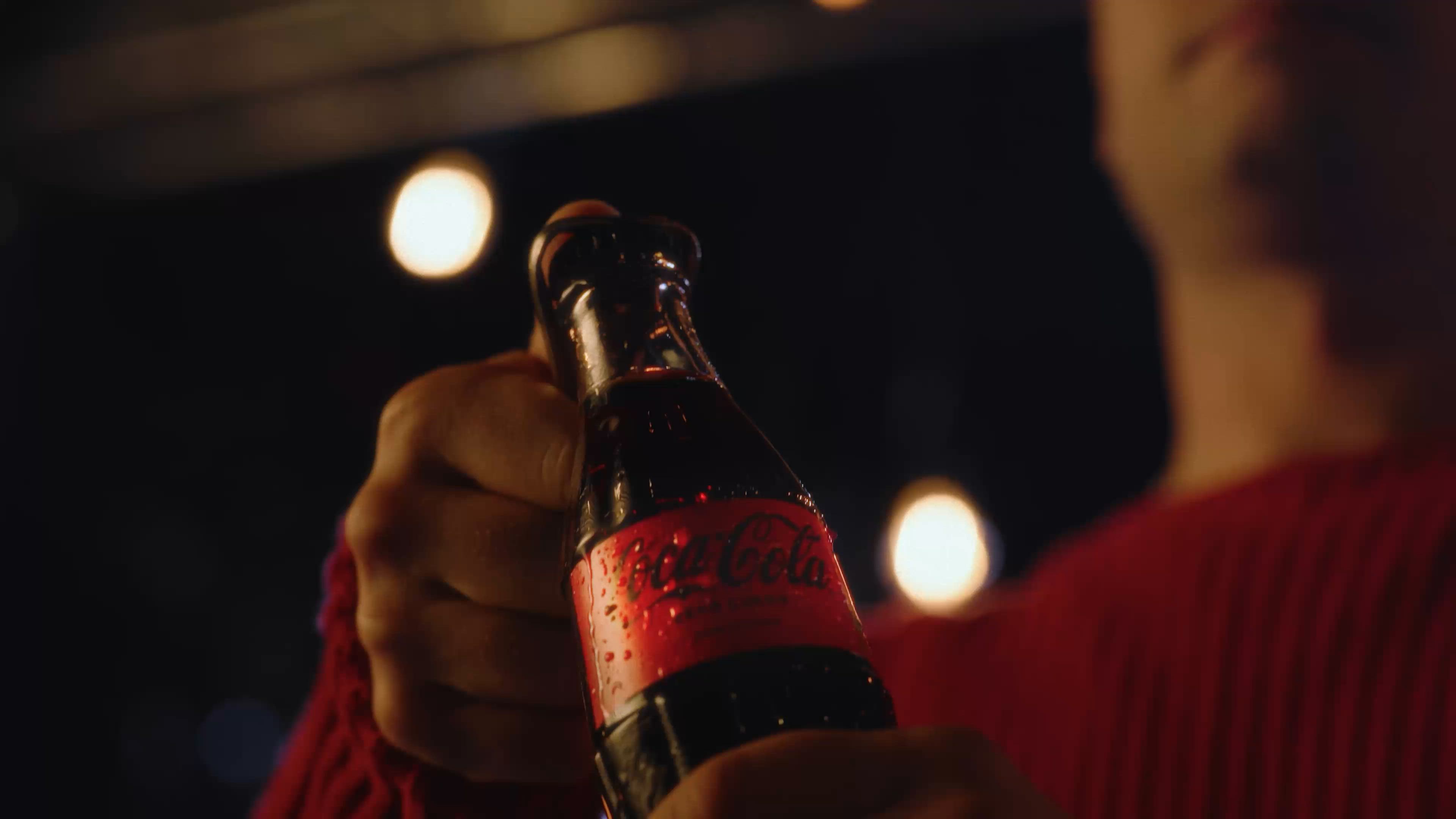 Coca-Cola karácsonyi kampány videó Miller Dáviddal